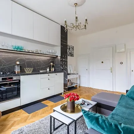 Golden Frame - Your Center Spot Сasa de vacaciones *