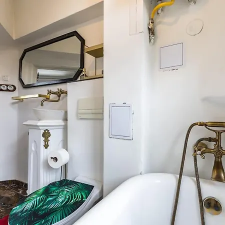 Golden Frame - Your Center Spot Сasa de vacaciones Bratislava