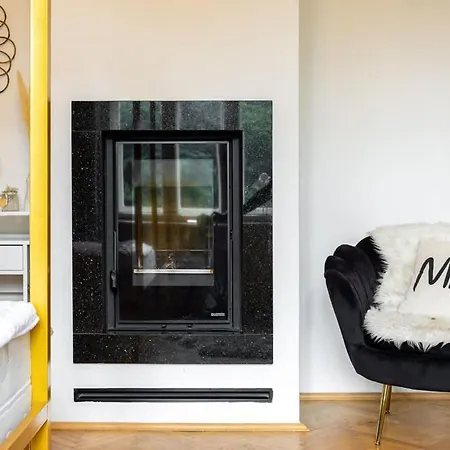 Golden Frame - Your Center Spot Feriehus *