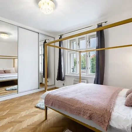 Feriehus Golden Frame - Your Center Spot *